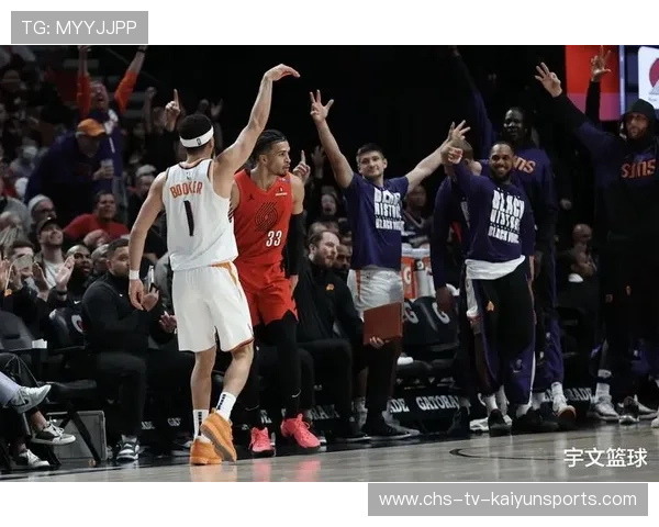 太阳外线手感火热,布克全场主宰,太阳球星布克 太阳外线手感火热,布克全场主宰,太阳球星布克